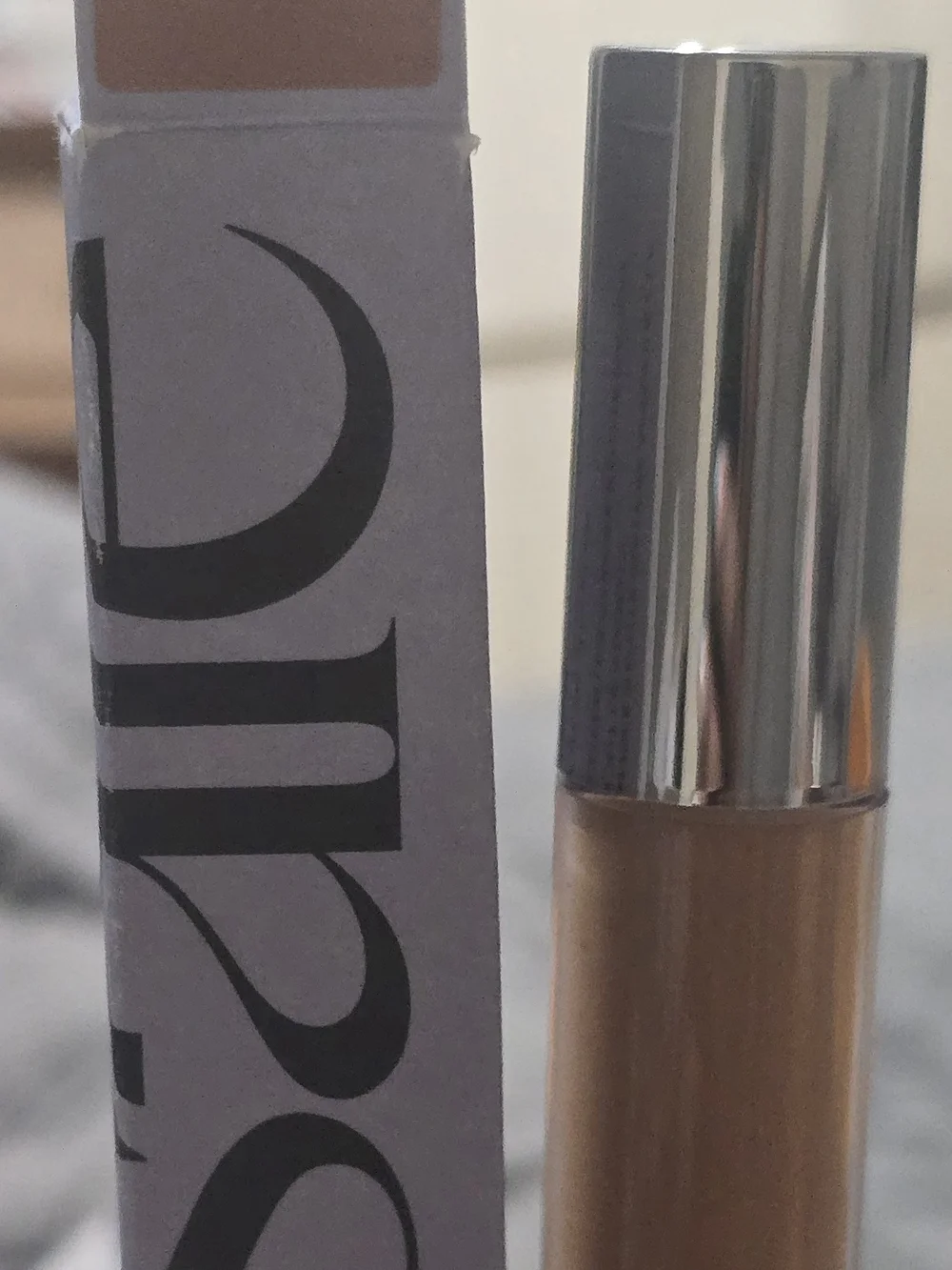 Saie Hydrabeam Brightening & Hydrating Under Eye Concealer In HB 5.5 NIB